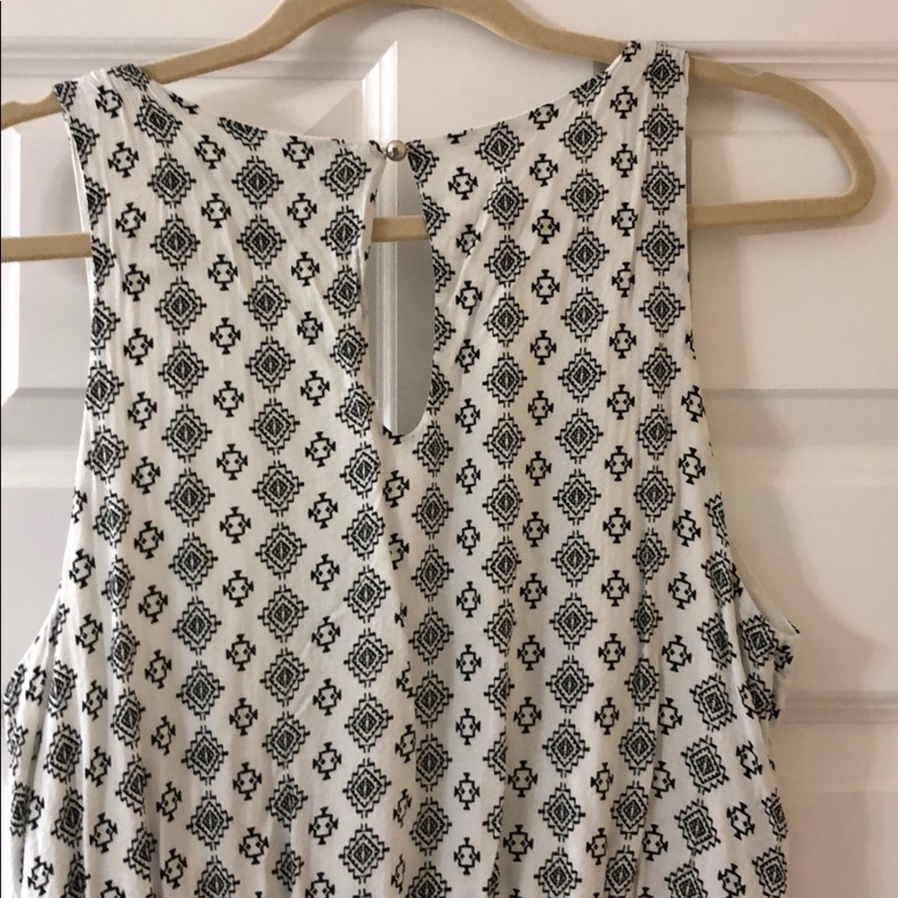 Romper - Picture 4 of 5